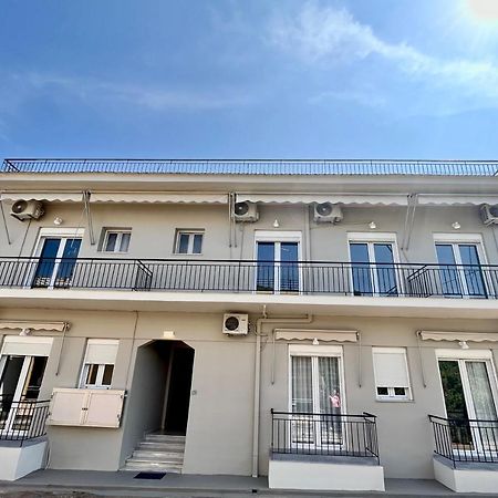 Diana Studios Пефки Экстерьер фото